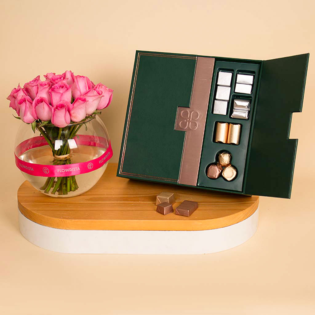 product-image-Patchi Les Signatures (940g) & 20 Roses Bouquet - Luxury Gift Set