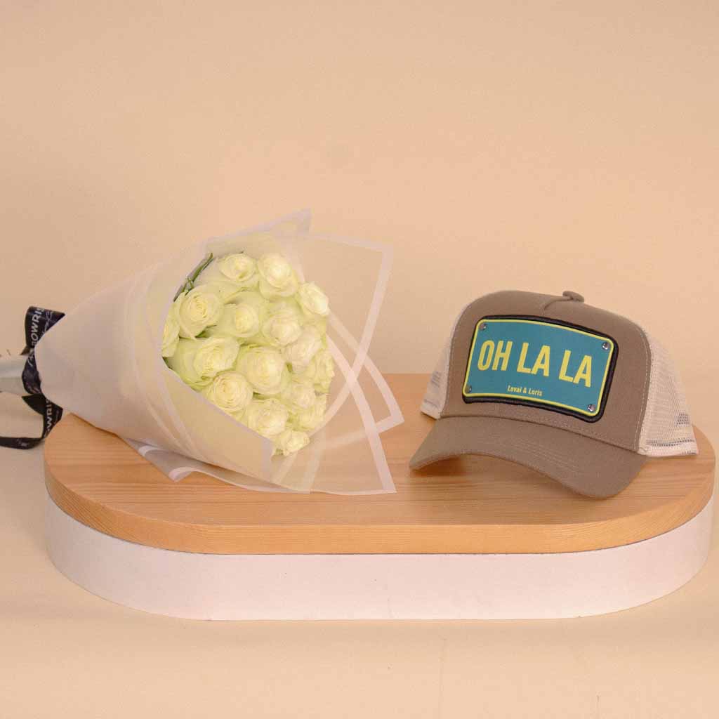 product-image-Levai & Loris Oh LaLa unisex cap | White Roses Bouquet 20 Roses