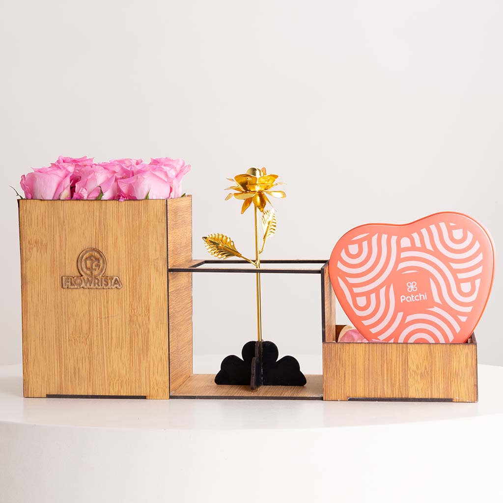Flowrista Online Flowers Shop صندوق شوكولاتة باتشي مع 9 ورود حمراء وزهرة ذهبية