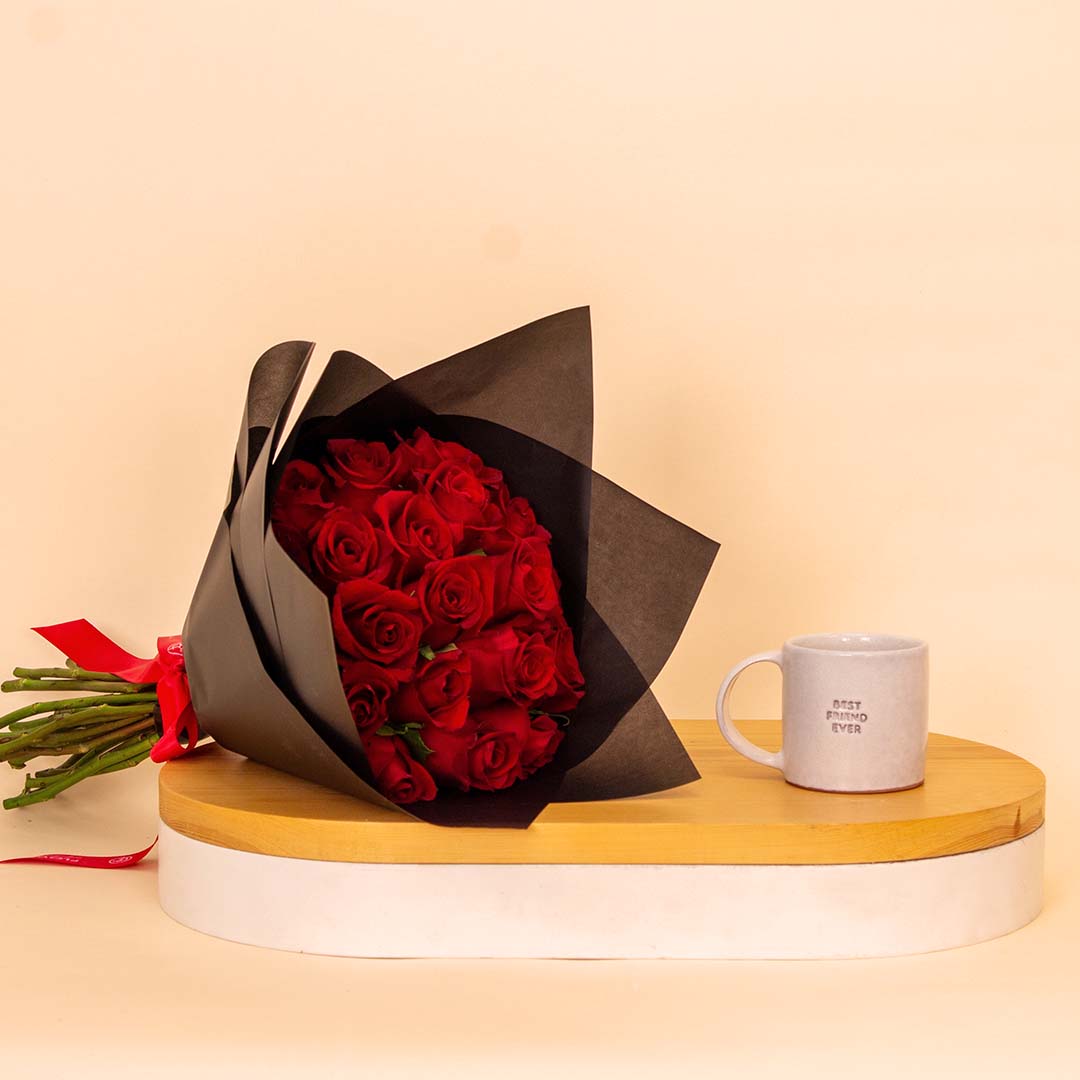 Flowrista Online Flowers Shop مج إيلي "أفضل صديق على الإطلاق" مع ١٥ وردة حمراء