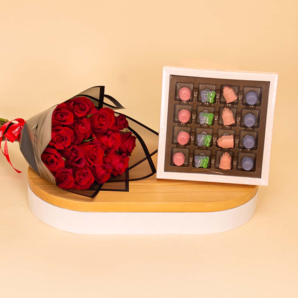 product-image-علبة فلير – 16 قطعة من شوكولاتة البونبون البلجيكية مع بوكيه من 20 وردة حمراء