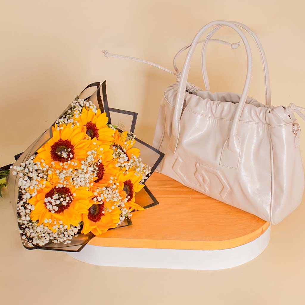 product-image-Cocan Beige Bag And Sun Flowers Bouquet