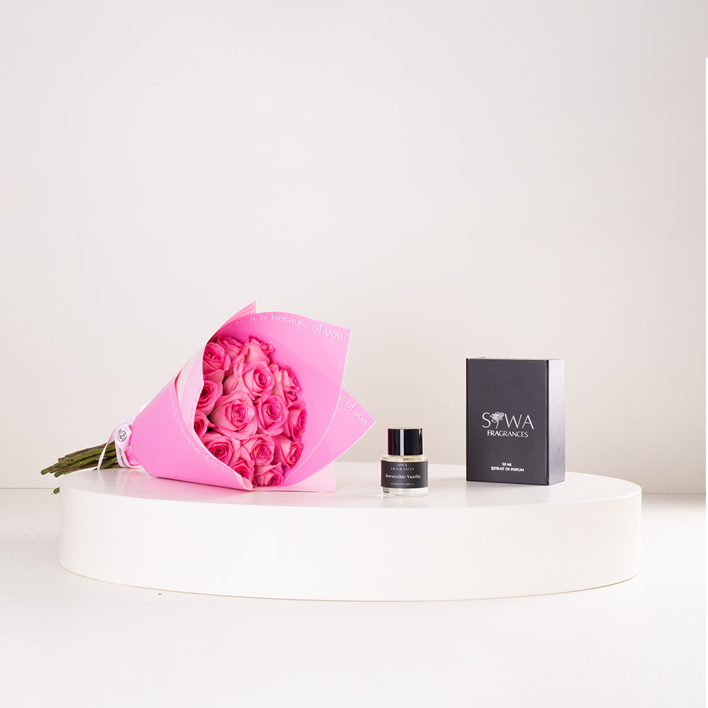 product-image-عطر سيوا إيريزيستبل فانيلا أو دو بارفان ٥٠ مل وباقة من الورود الوردية
