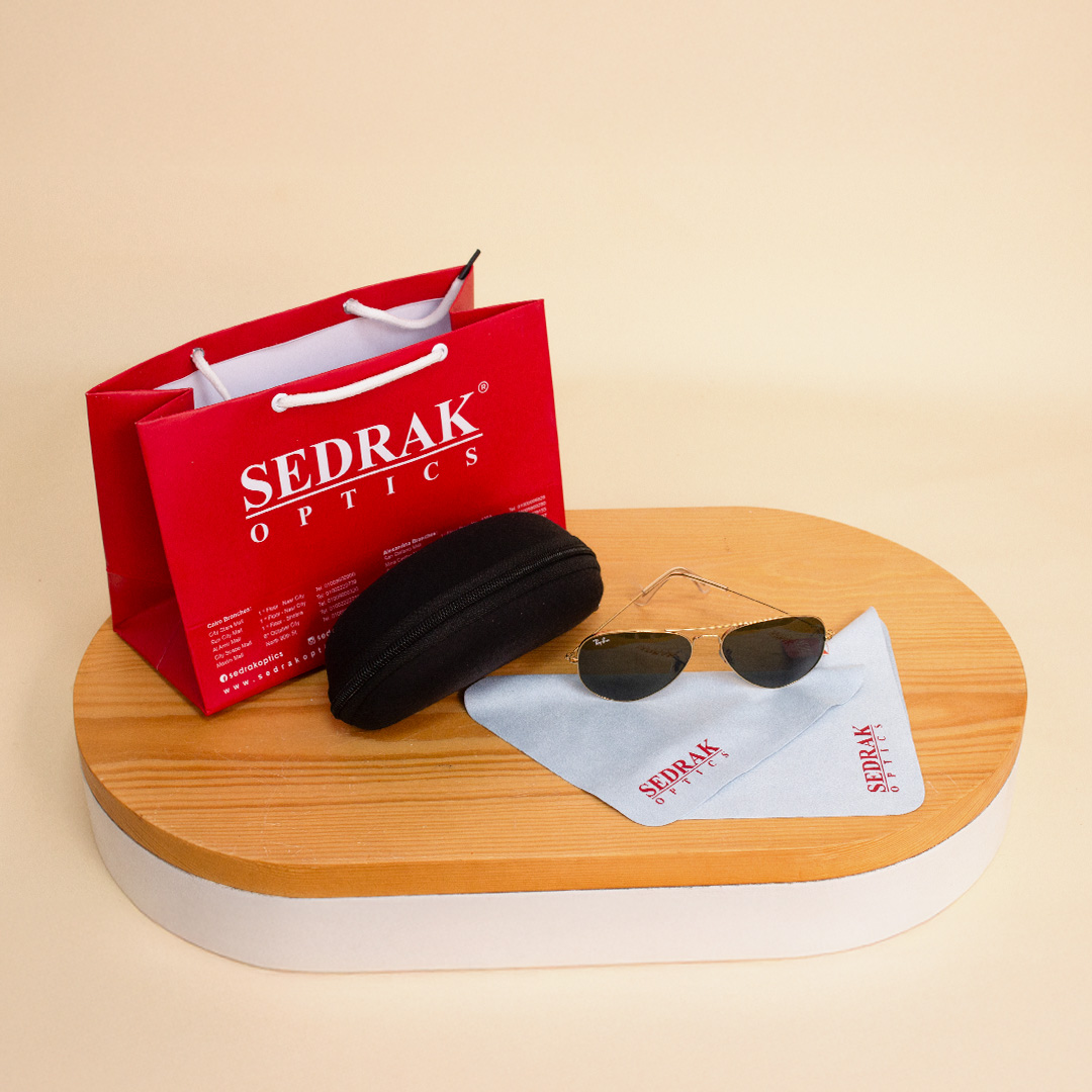 product-image-Ray-Ban Sunglass with Gold Frame & Classic Green Lenses