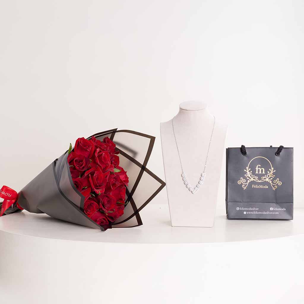 Flowrista Online Flowers Shop Felizmoda V-Shape Square Zircon Necklace & Red Roses Bouquet