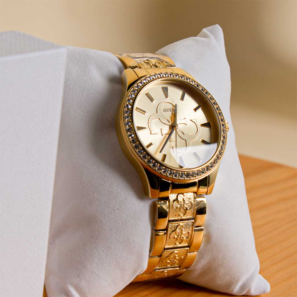 product-image-Guess Gold Watch & 15 Red Roses - Valentine's Day Gift Set