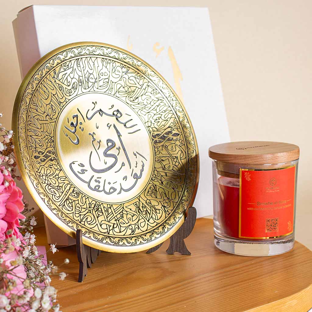 product-image-درع الأم الذهبي و شموع و 15 وردة