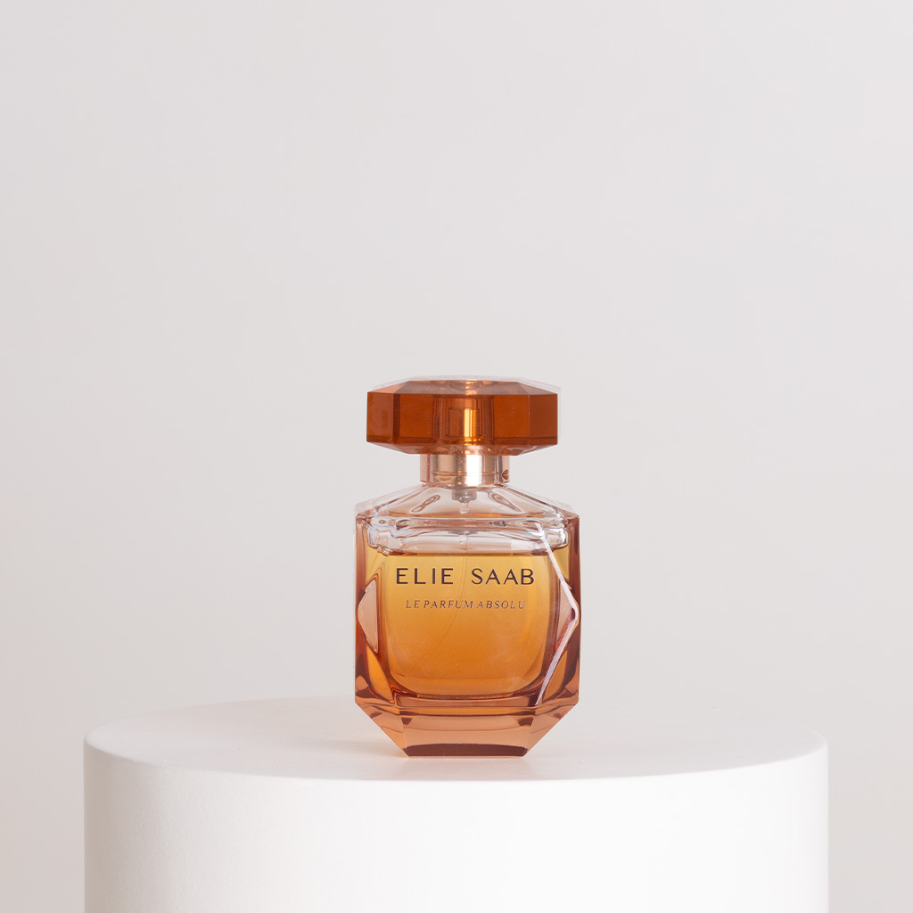 product-image-عطر إيلي صعب لو بارفان أبسولو أو دو بارفان للنساء 90 مل وباقة من الورود الحمراء