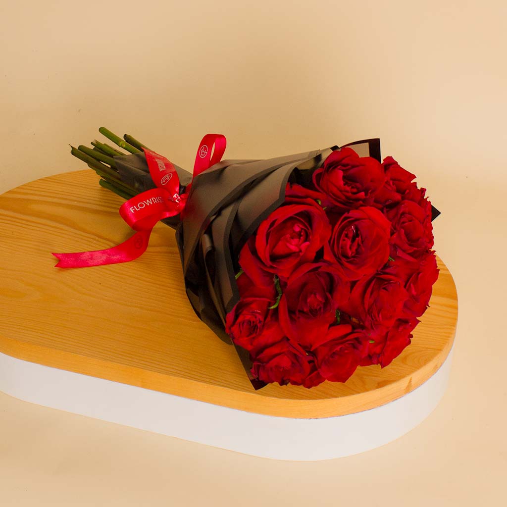 product-image-بوكية الورد الأحمر الحب | 20 وردة حمراء
