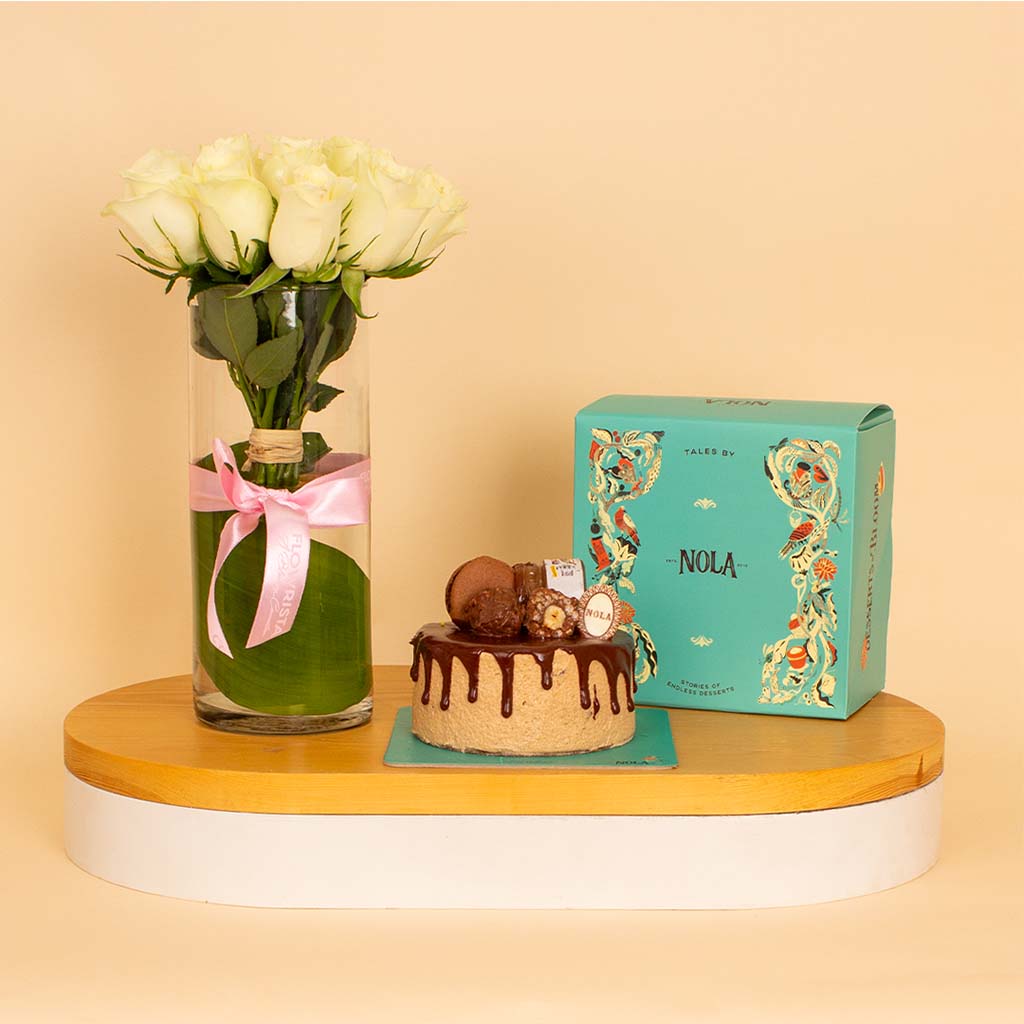 Flowrista Online Flowers Shop Nola Nutella Crunchy Cake & White Roses Vase