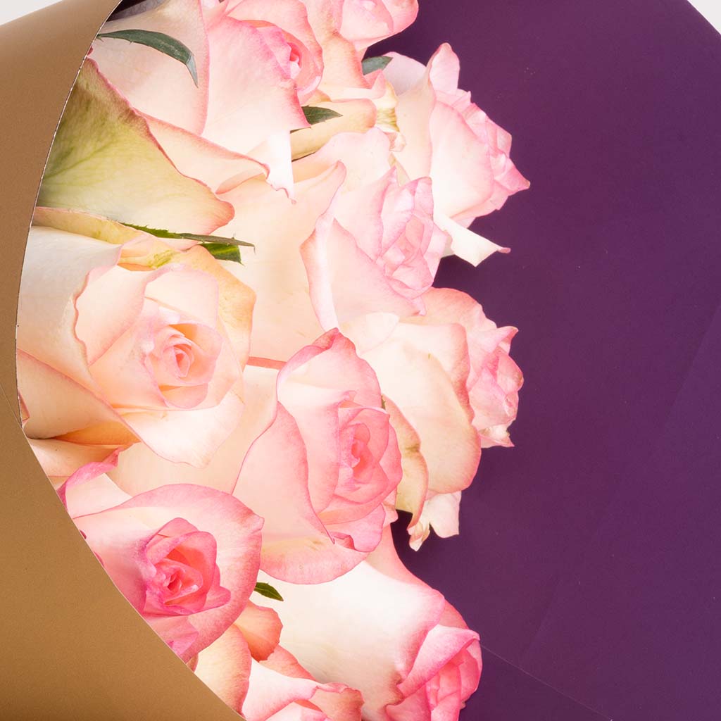product-image-Flowrista | Senioreta Roses Bouquet