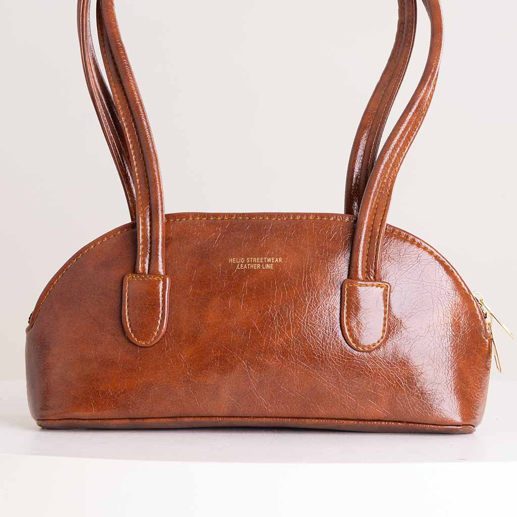 product-image-HELIO Branded Baguette Bag Caramel & Red Roses Bouquet