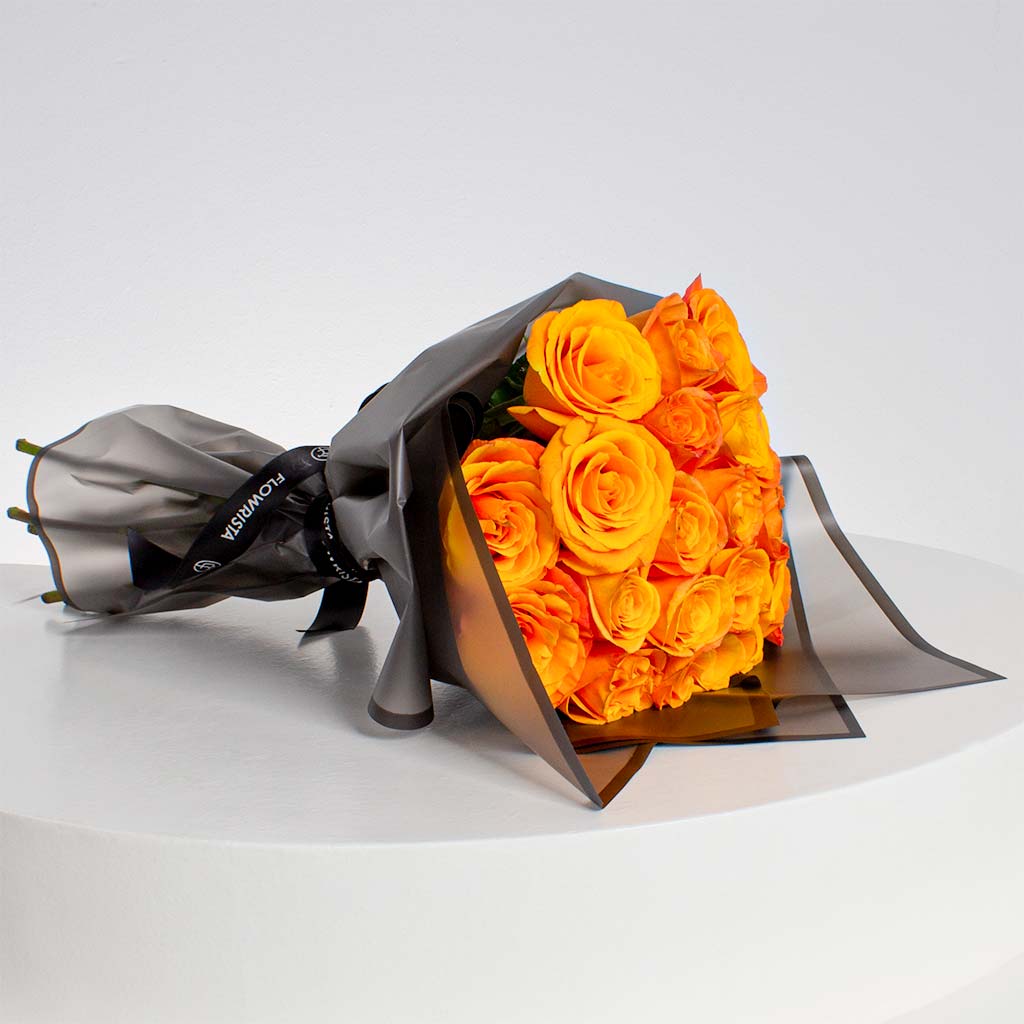 product-image-Bright Yellow Roses Hand Bouquet