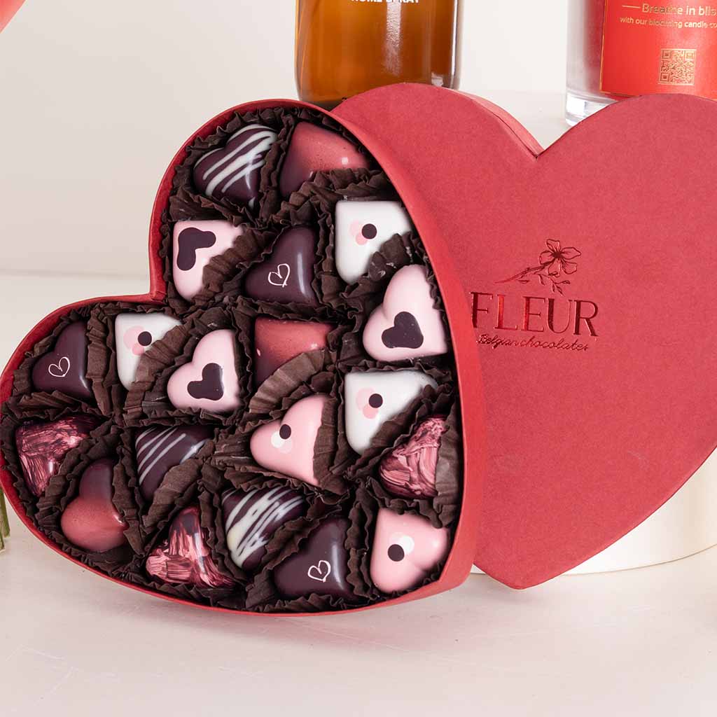 product-image-مجموعة هارتس آند هوم لعيد الحب