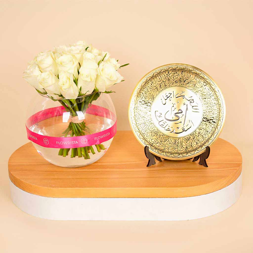 product-image-Mother's Golden Shield & 20 Roses Bouquet - Ultimate Mother's Day Gift