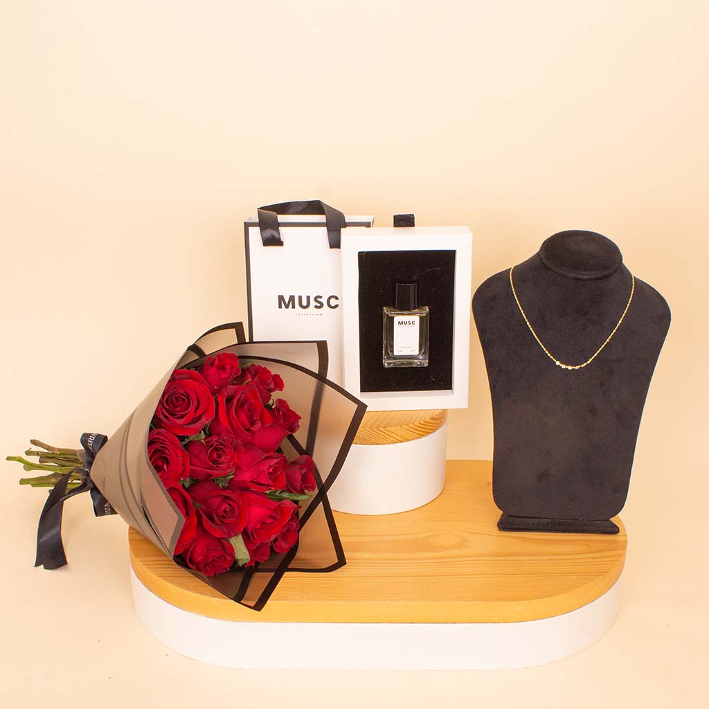 product-image-MUSC Oud Musc Perfume & Felizmoda Gold-Plated Silver Necklace with Red Roses Bouquet