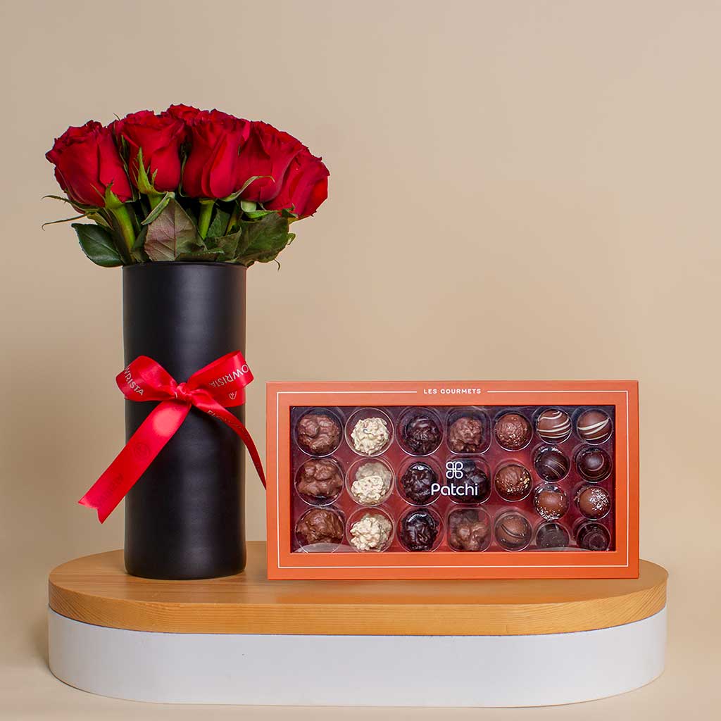 Flowrista Online Flowers Shop Patchi 46-Piece Box - Les Gourmets with Black Vase and Red Roses