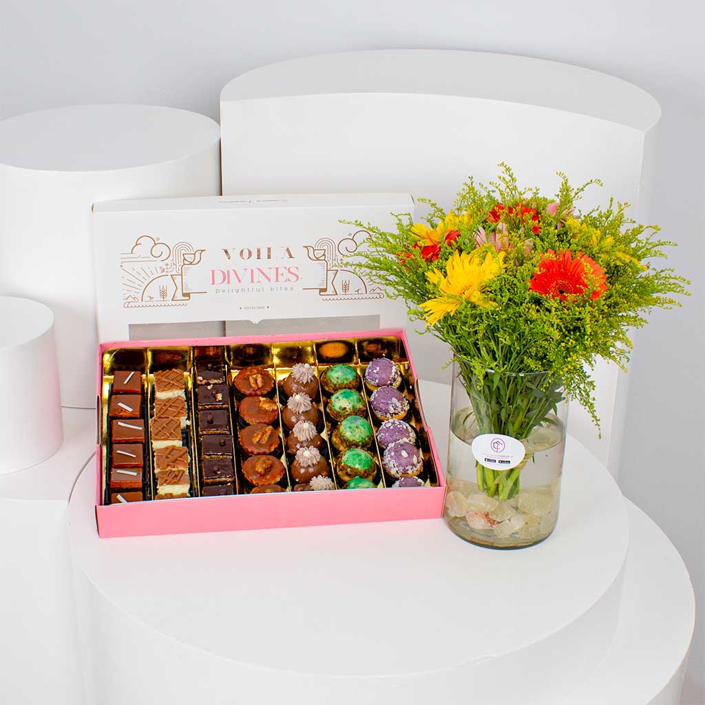 product-image-Voila Gâteaux Soirée Box & Happy Scents Vase