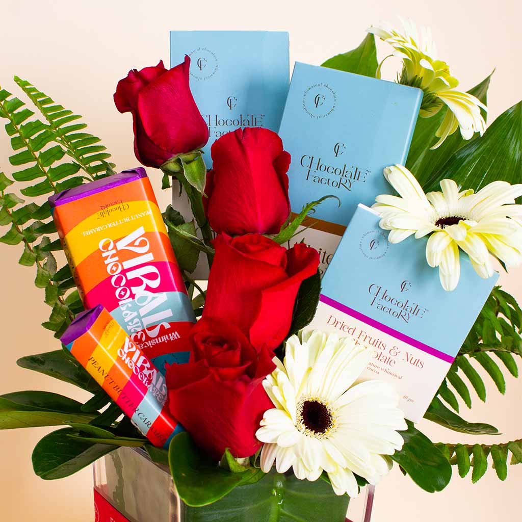 product-image-Flowrista | Chocolate & Flowers Mix Box 