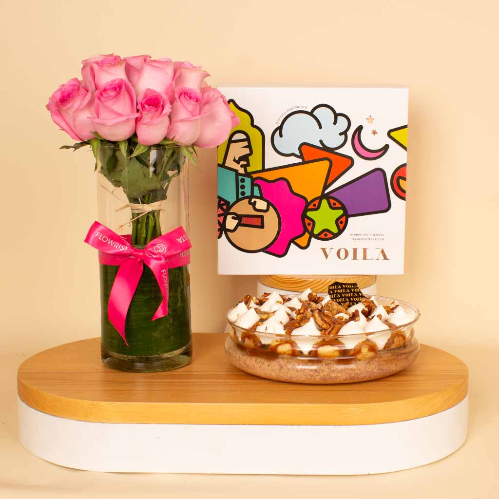 Flowrista Online Flowers Shop Voila Tamr Brûlée | The pink rose vase consists of 15 roses