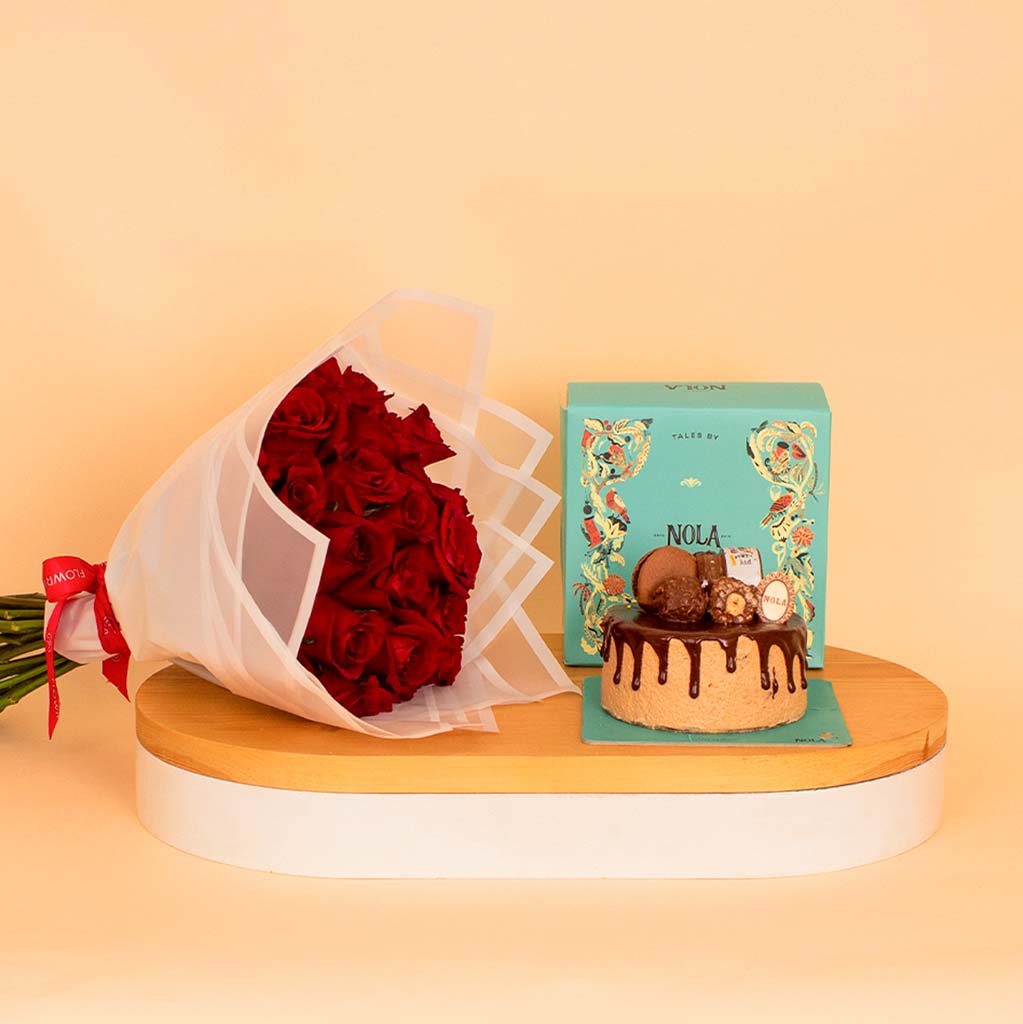product-image-كيكة نولا نوتيلا المقرمشة مع الورود الحمراء