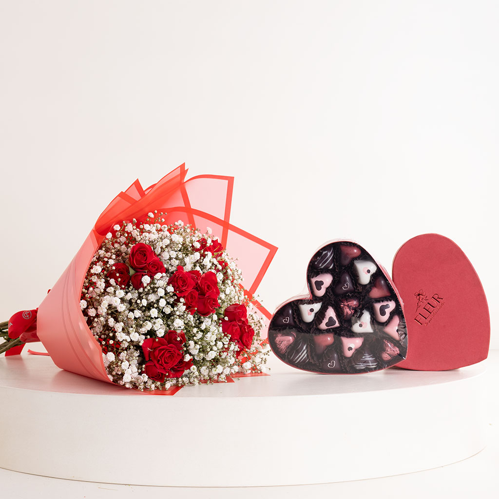 Flowrista Online Flowers Shop بوكس شوكولاتة فلير البلجيكية مع بوكيه بيبي روز