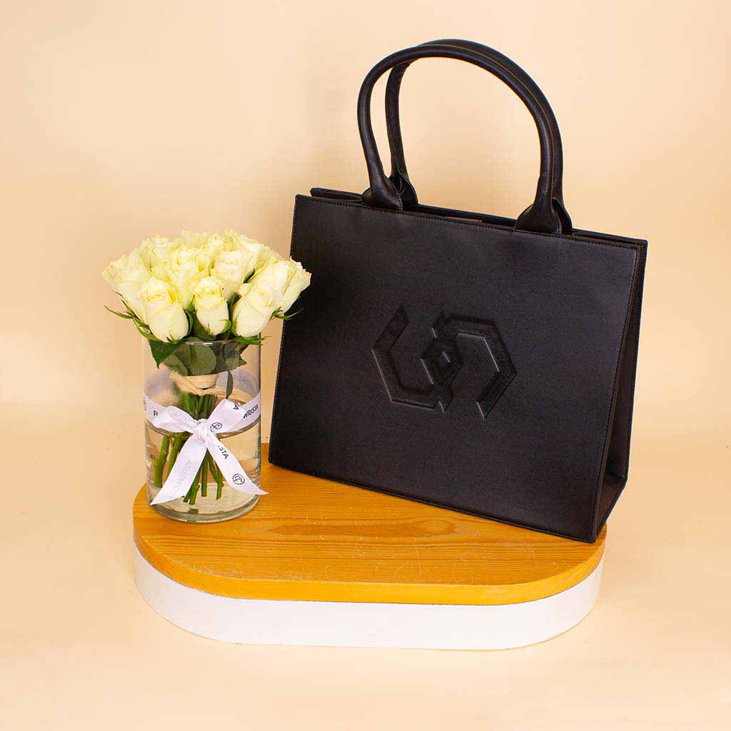 product-image-Cocan Big Tote Black & White Roses Vase