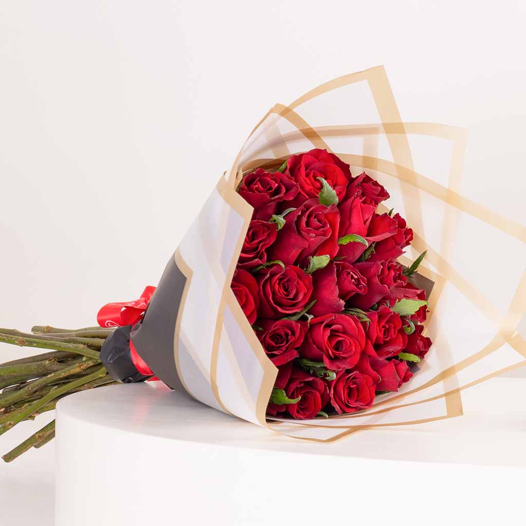 product-image-مجموعة أريج للنوم العميق والاسترخاء | باقة من زهور اللافندر والورود الحمراء