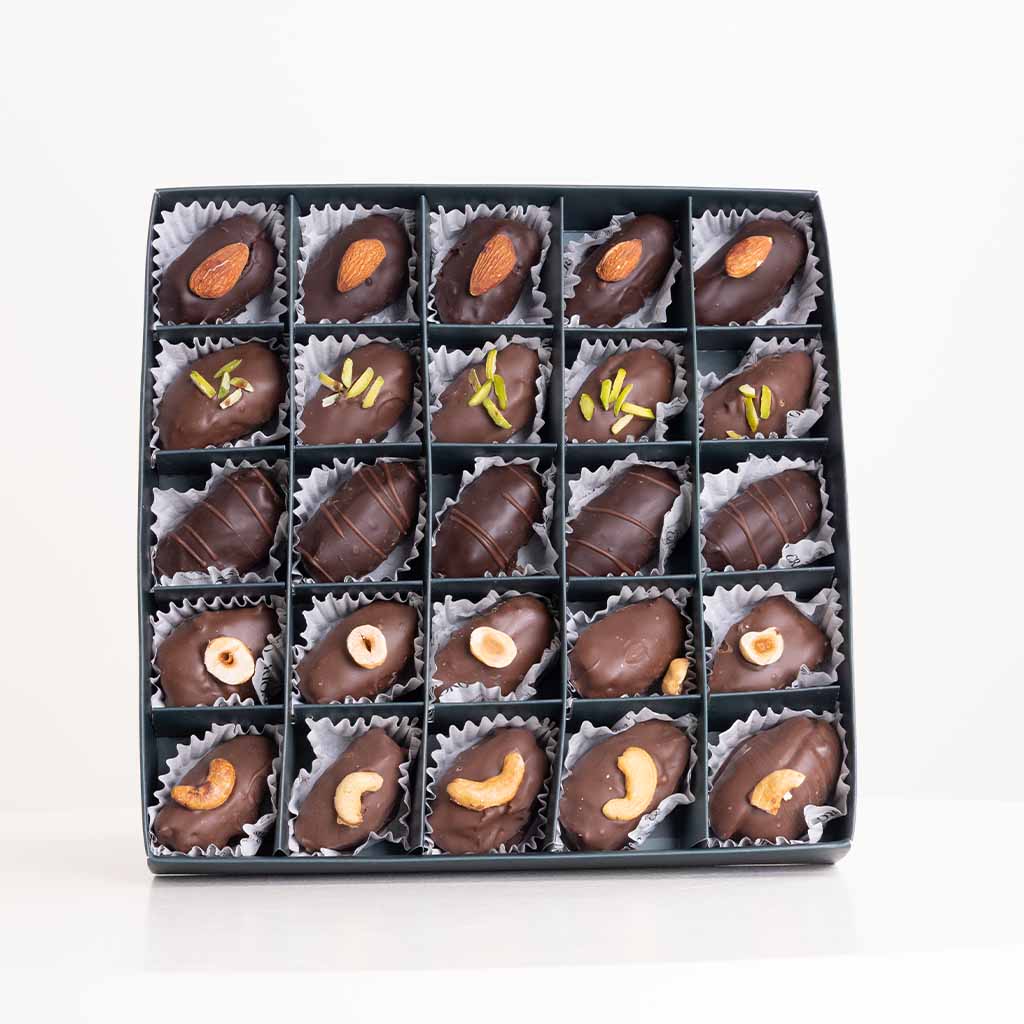product-image-تمر مجدول محشو فاخر من كريورو - ٢٥ قطعة