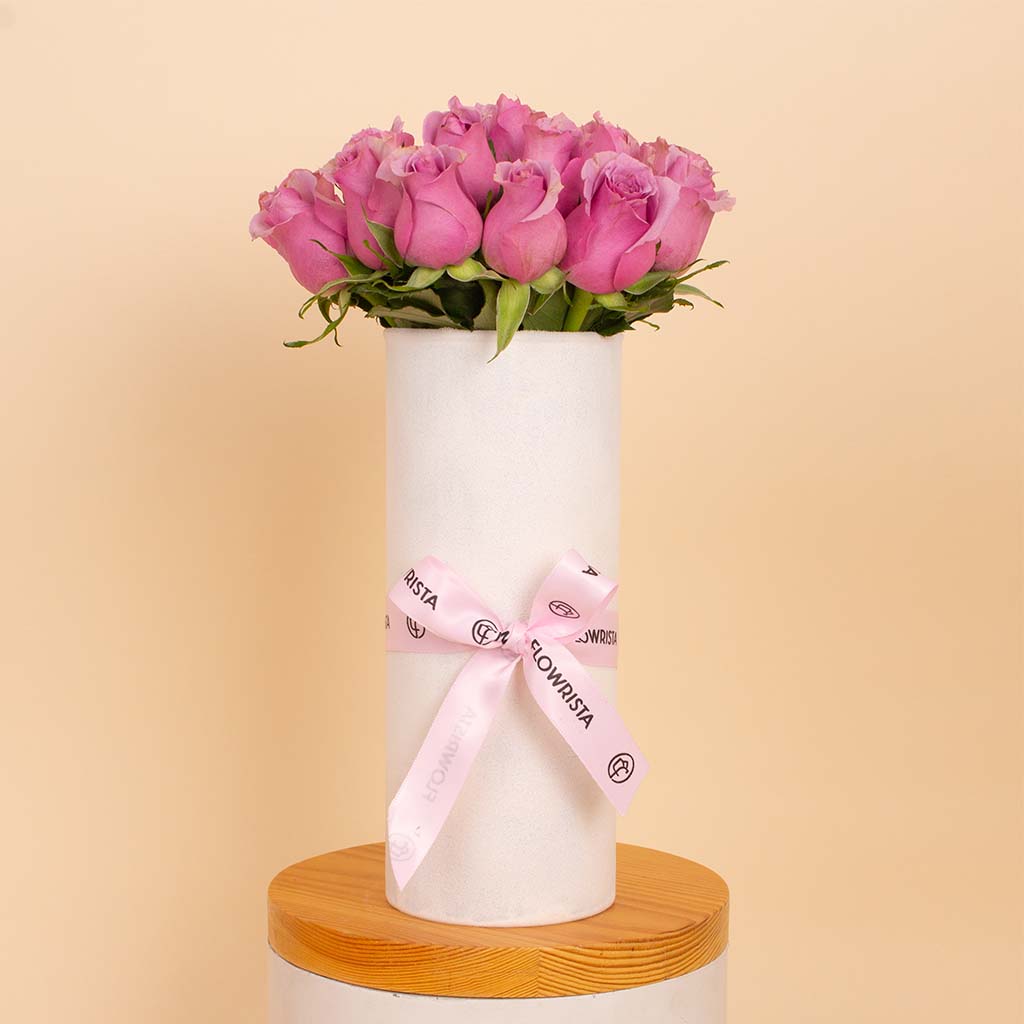 product-image-Purple Signature Vase - 20 Stems