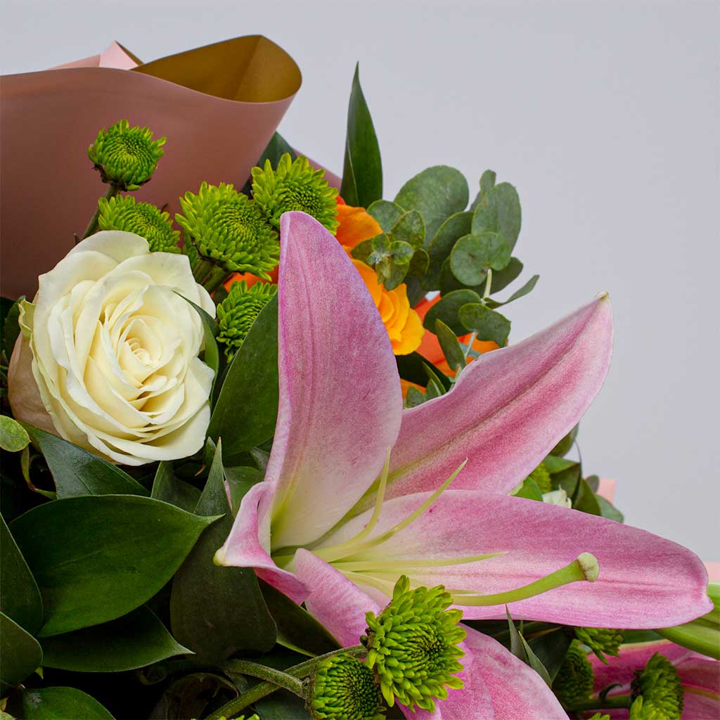 product-image-Vibrant Mixed Roses Hand Bouquet