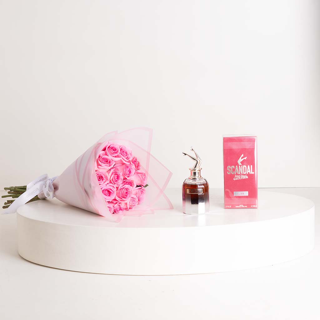 Flowrista Online Flowers Shop عطر جان بول غوتييه سكاندال إلكسير للنساء 80 مل وباقة زهور ريفايفل من 15 وردة