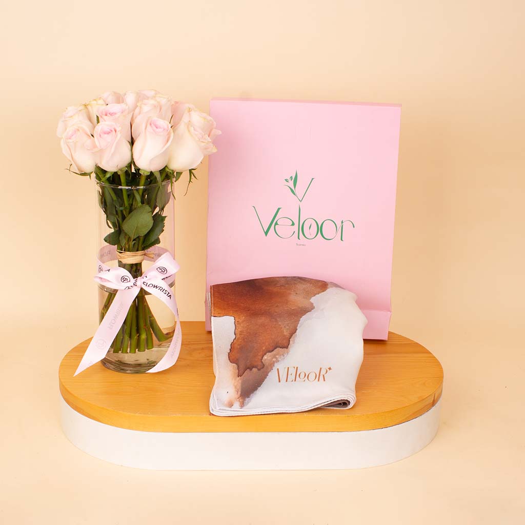 product-image-Veloor Nala Scarf & Pink Roses Vase