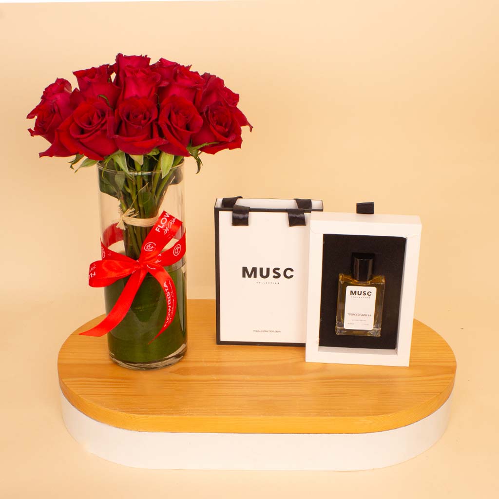 product-image-MUSC Tobacco Vanille 50ml & Red Roses Vase
