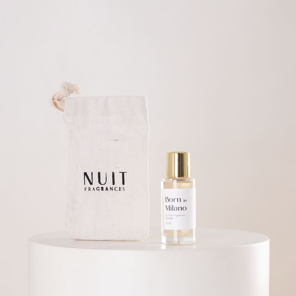 product-image-عطر نوي بورن إن ميلانو أو دو بارفان ٥٠ مل وباقة من الورود الوردية
