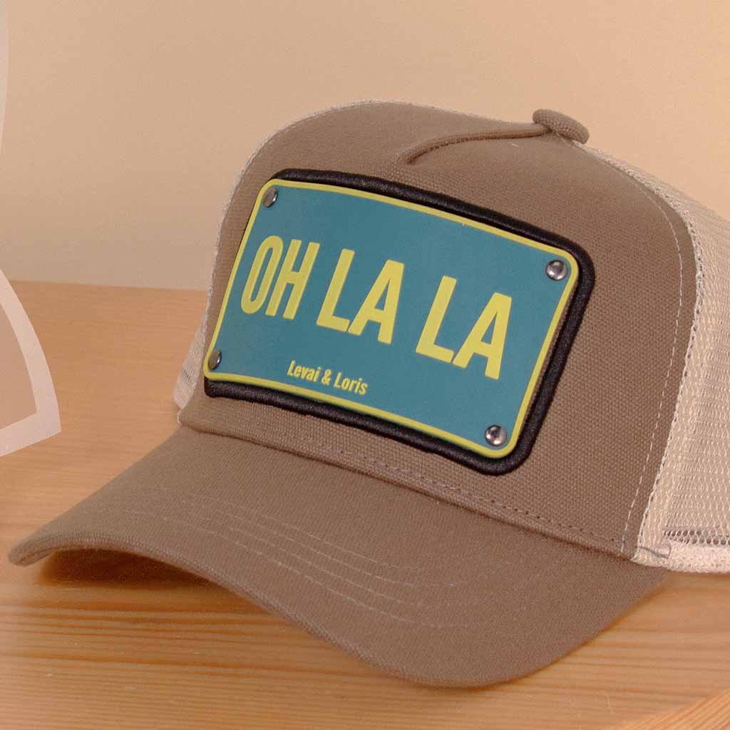 product-image-Levai & Loris Oh LaLa unisex cap | White Roses Bouquet 20 Roses