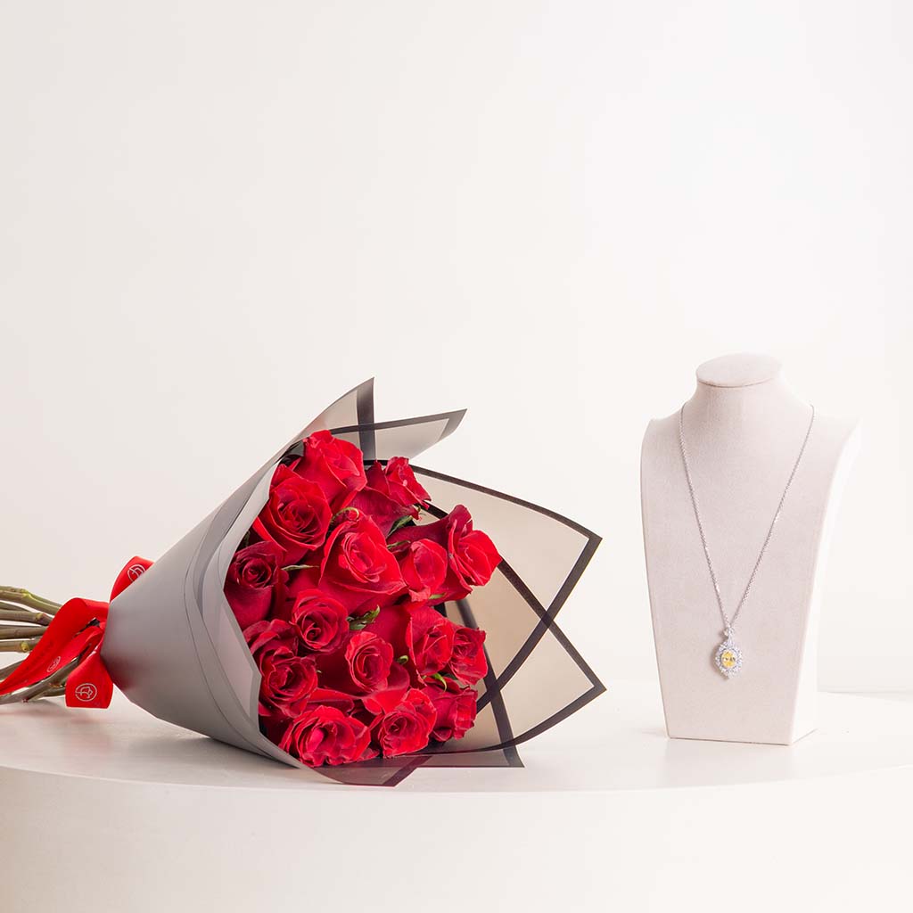 product-image-Markiz Platinum-Plated Yellow Zircon Necklace & Red Roses Bouquet