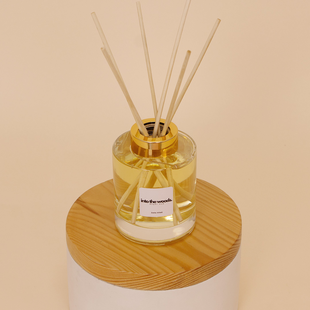 product-image-معطر جو "إنتو ذا وودز" من زها هوم