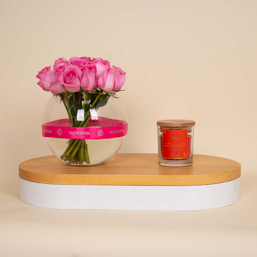 Flowrista Online Flowers Shop Gift Set - Red Candle and 20 Roses