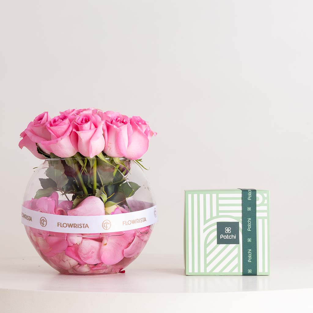Flowrista Online Flowers Shop شوكولاتة باتشي ٢٥٠ غرام مع باقة ورود ريفايفل