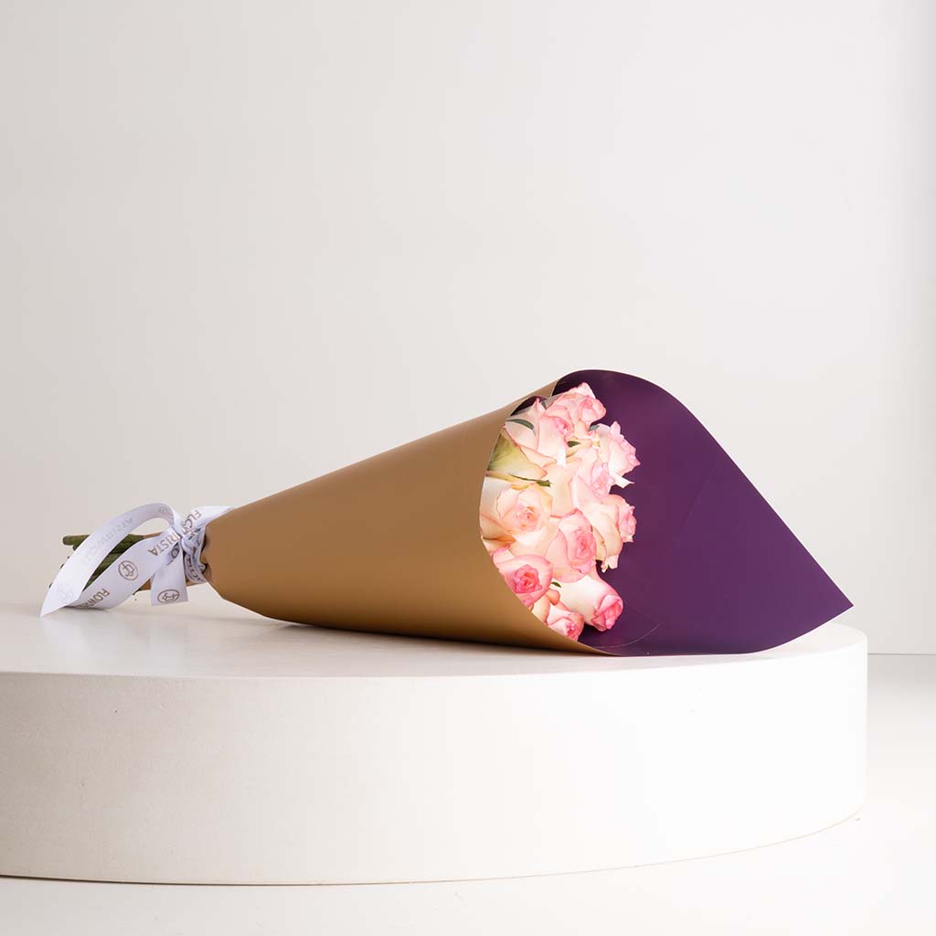 product-image-Flowrista | Senioreta Roses Bouquet