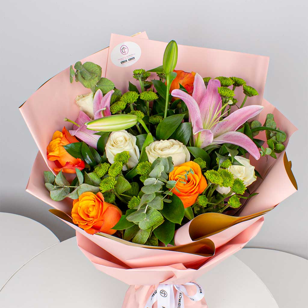 product-image-Vibrant Mixed Roses Hand Bouquet