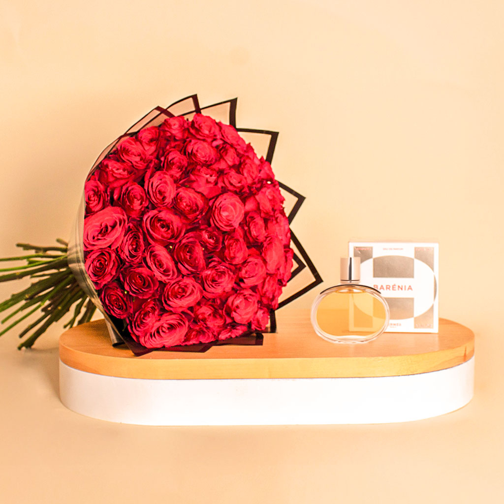 product-image-Hermès Barenia Essence 100ml with Hand Bouquet of 50 Red Roses