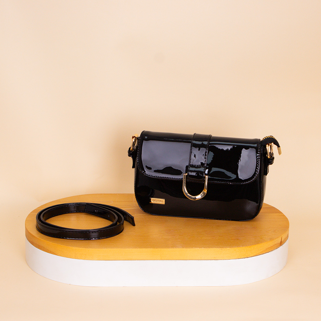 product-image-Alamki Glossy Glam Bag - Black 