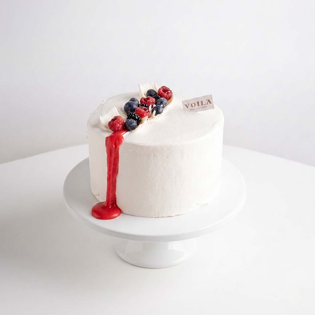 product-image-Voila White Forest Cake & 15 Red Roses