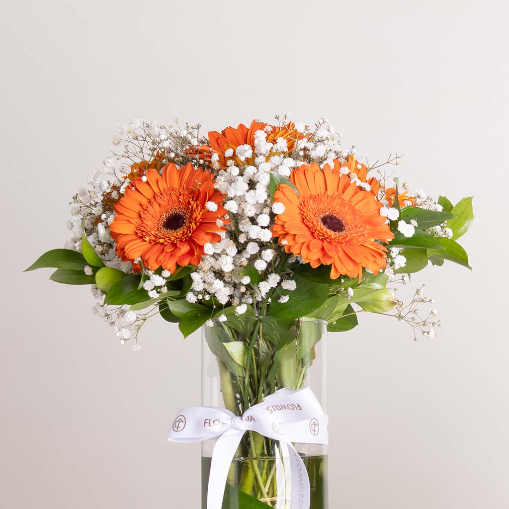 product-image-Moko Blend Chocolates Box & Gerbera Mixed Vase