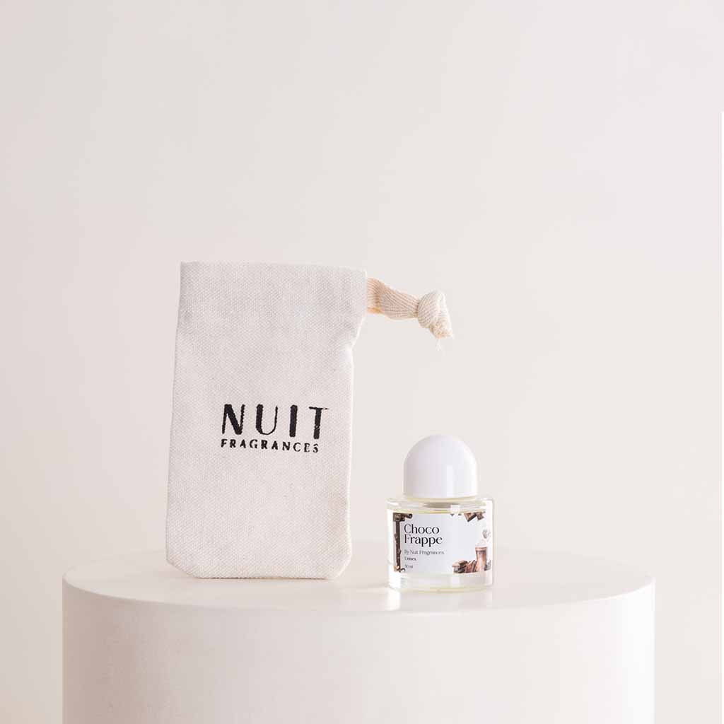 product-image-عطر نوي شوكو فرابيه مع باقة ورود حمراء