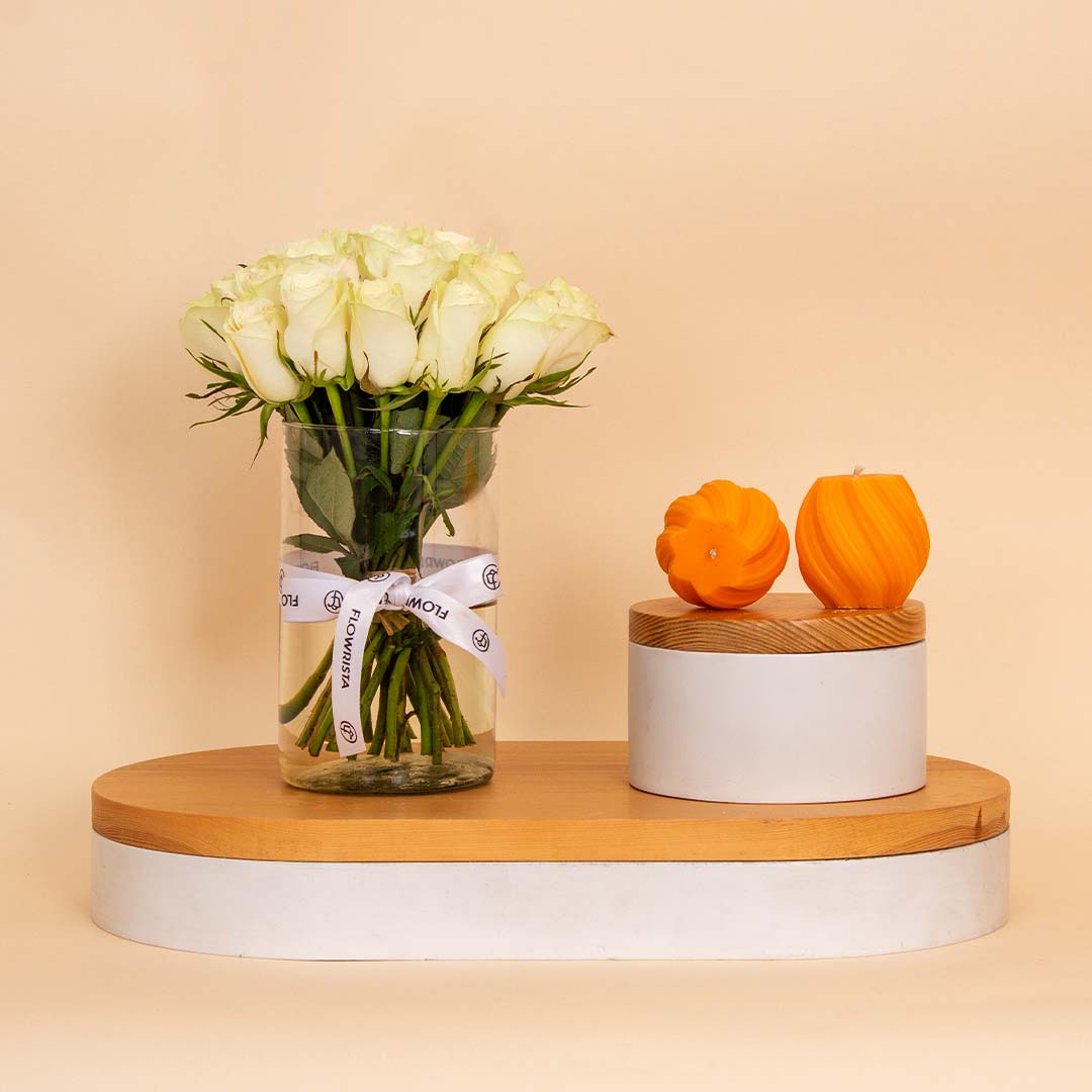 Flowrista Online Flowers Shop Reflame Strawberry Vanilla Candle & White Roses Vase