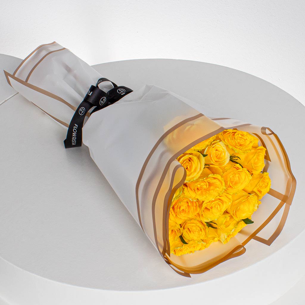 product-image-Yellow Roses Hand Bouquet | 20 Flowers