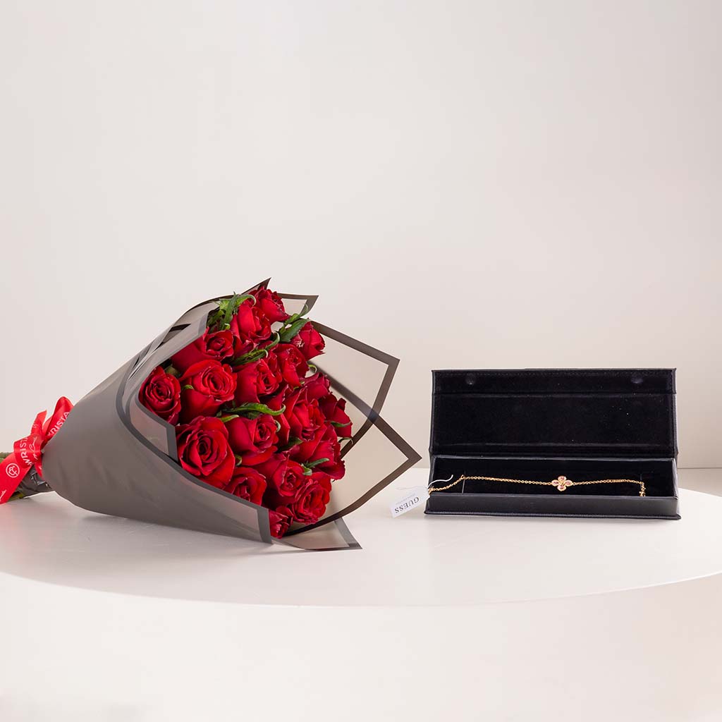 product-image-Guess Flower Blossom Bracelet & Red Roses Bouquet